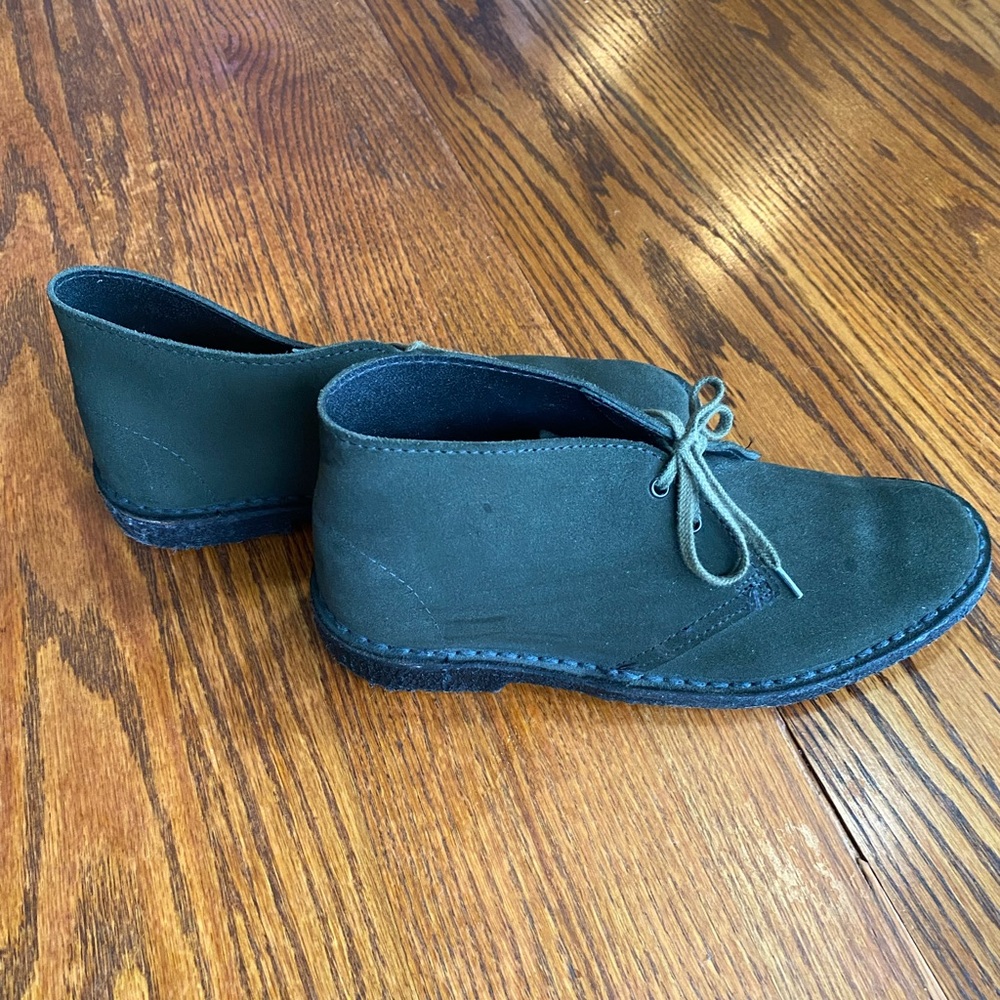 Clarks Loden Green Suede Chukka Ankle Bushacre Boots size 6.5